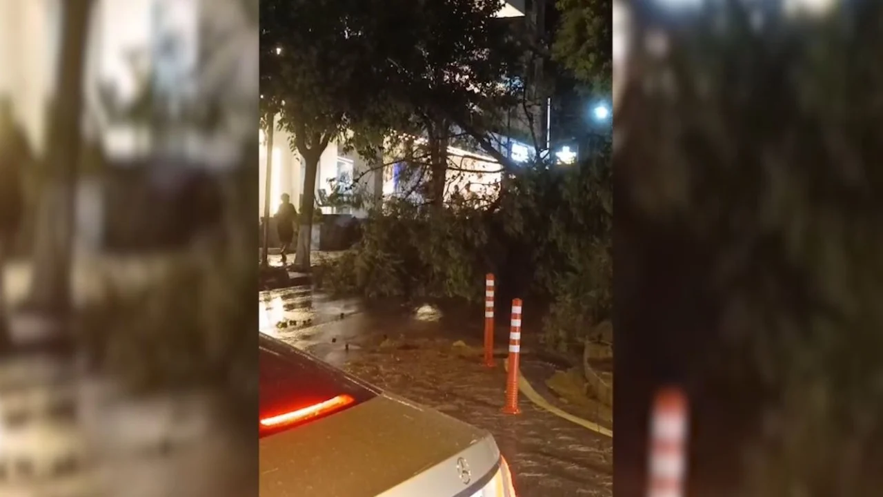 Saranda në kaos pas stuhisë së natës, tre të lënduar dhe dëme të shumta