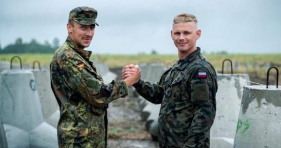 Gjermania ka vendosur ushtarë në Poloni për të forcuar mbrojtjen e krahut lindor të NATO-s ndaj kërcënimit rus.