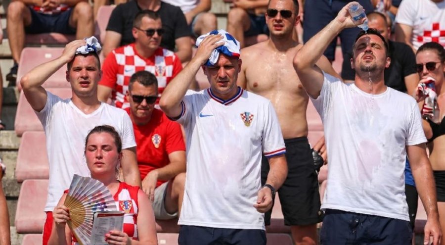 FIFA ndalon shishet e ujit të ripërdorshme në stadiumet e Kupës së Botës 2026, duke shkaktuar shqetësime për sigurinë dhe shëndetin e tifozëve.