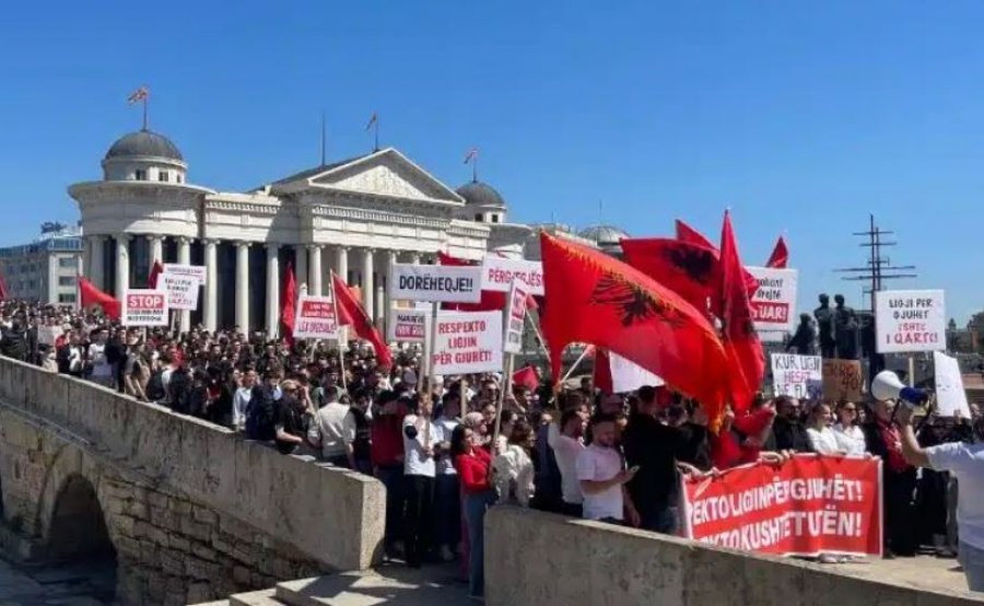 Studentët e Kosovës organizojnë protestë për gjuhën shqipe në Maqedoninë e Veriut