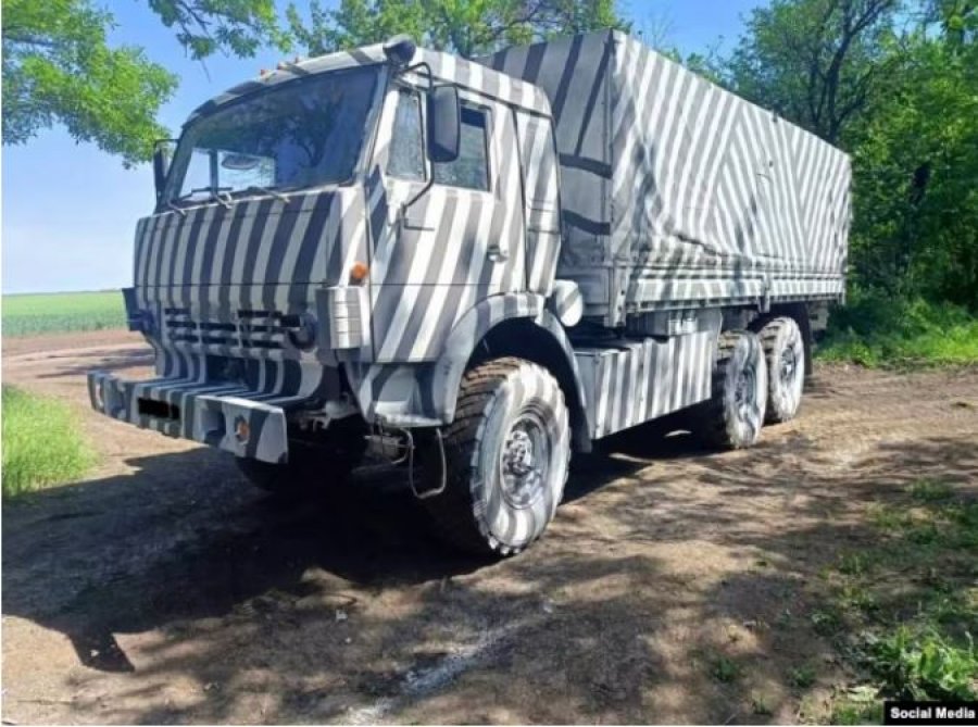 Kamuflazhi i ri rus sfidon inteligjencën artificiale ukrainase në fushëbetejë