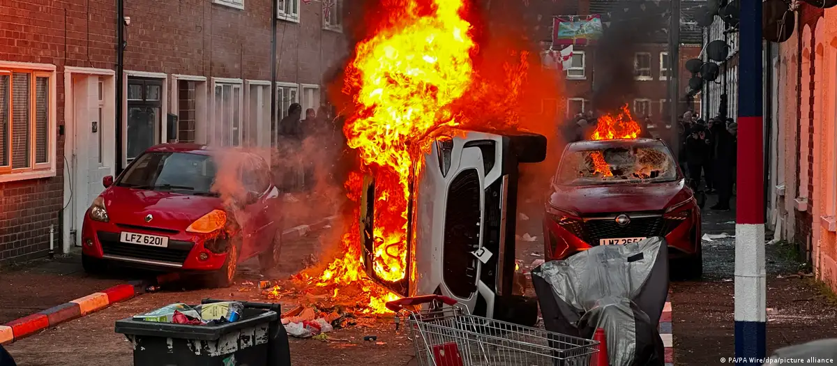 Trazirat raciste përfshijnë Mbretërinë e Bashkuar pas sulmit brutal në Belfast