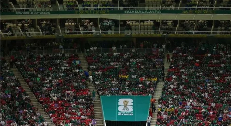 Pse stadiumi i Kupës së Botës dukej gjysmë bosh pavarësisht numrit të madh të tifozëve