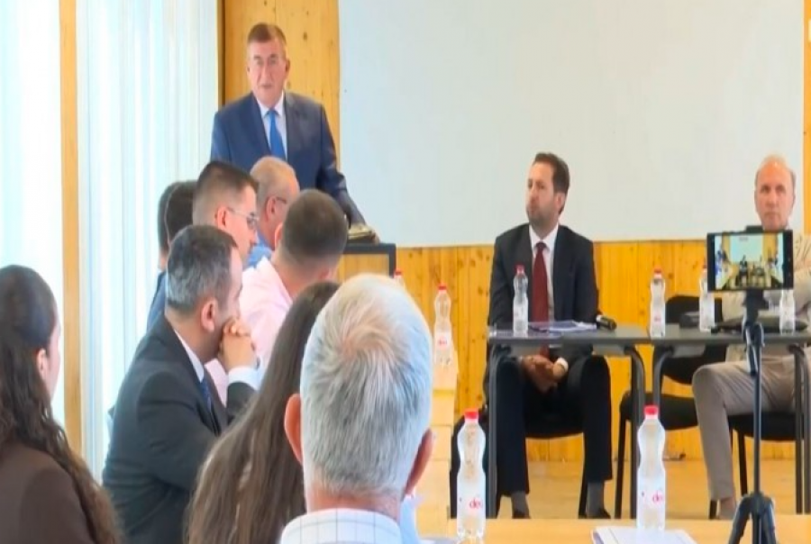 Kujtesa e Vushtrrisë: Konferenca që rikthen historinë e sakrificës dhe krimeve të luftës