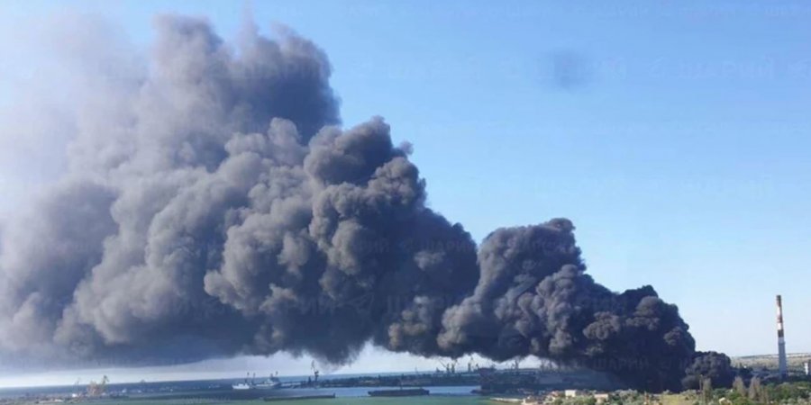 Autoritetet pro-ruse në Krime kanë shpallur gjendje të jashtëzakonshme në të gjithë gadishullin pas sulmeve të fuqishme ukrainase.