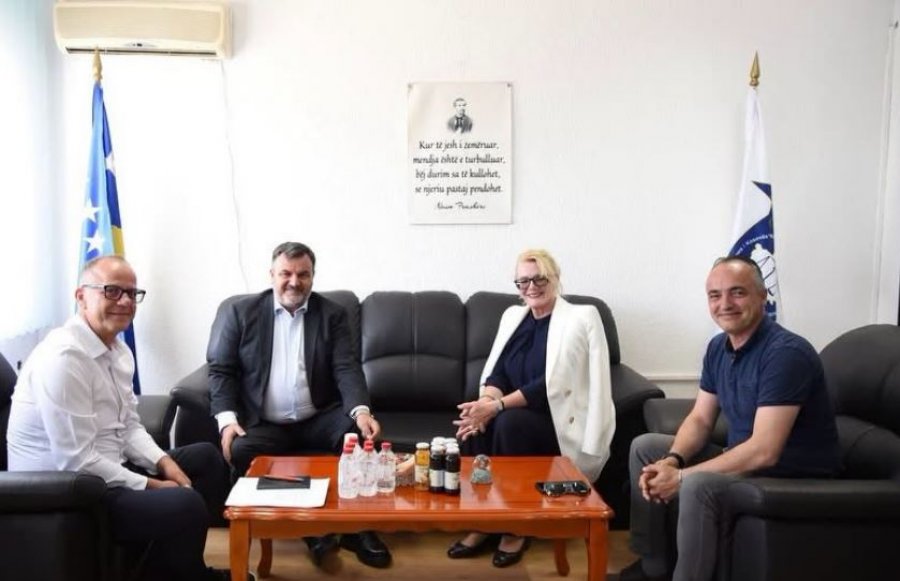 Vizita e Avokatit të Popullit në Qendrën për të Mitur në Ditën Kundër Torturës