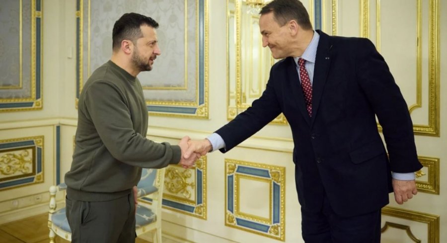 Përplasjet në Poloni rreth heqjes së dekoratës për Zelenskyn