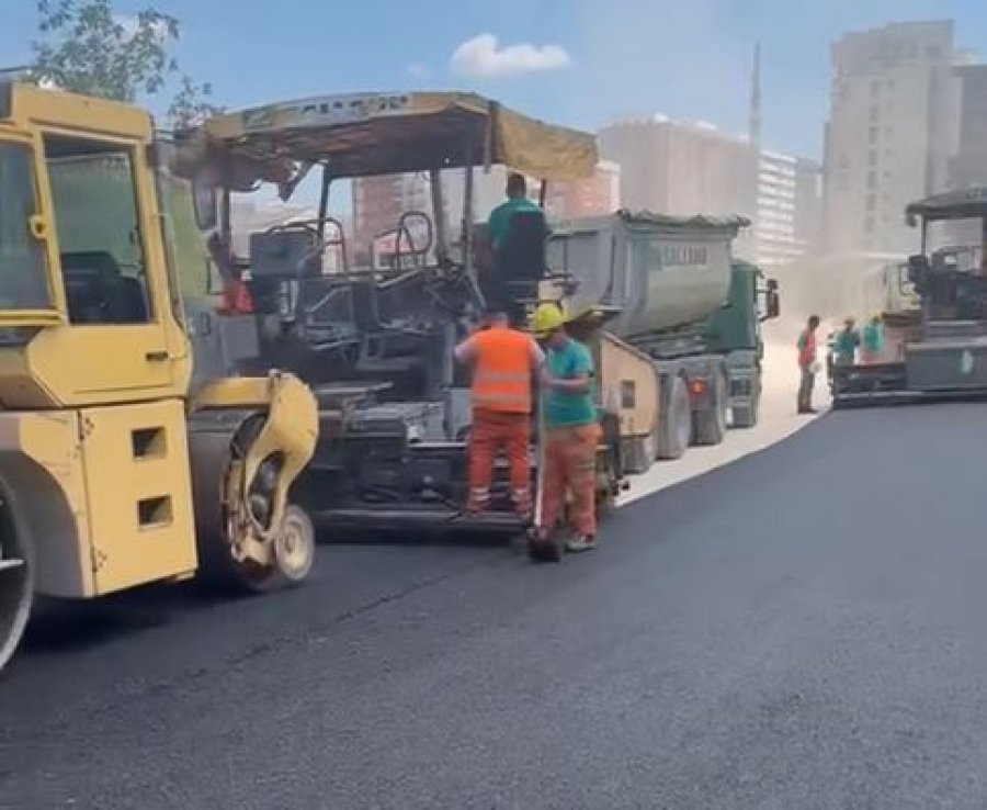 Rruga “Jim Xhema” në Prishtinë po merr pamje të reja me asfaltim të ri