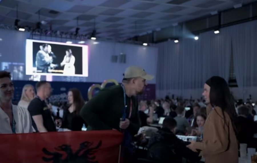 Përplasja e flamurit të Kosovës në Eurovizion: Gazetari që nuk e lejoi heqjen e tij