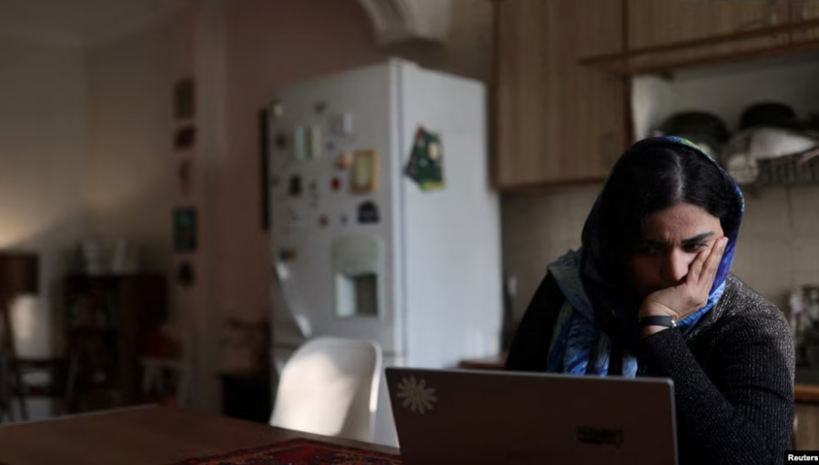 Si ndalimi i internetit po shkatërron jetën e grave në Iran