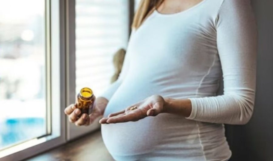 A mund të ndryshojë vitamina D e nënës kujtesën e fëmijës 10 vjeçar?