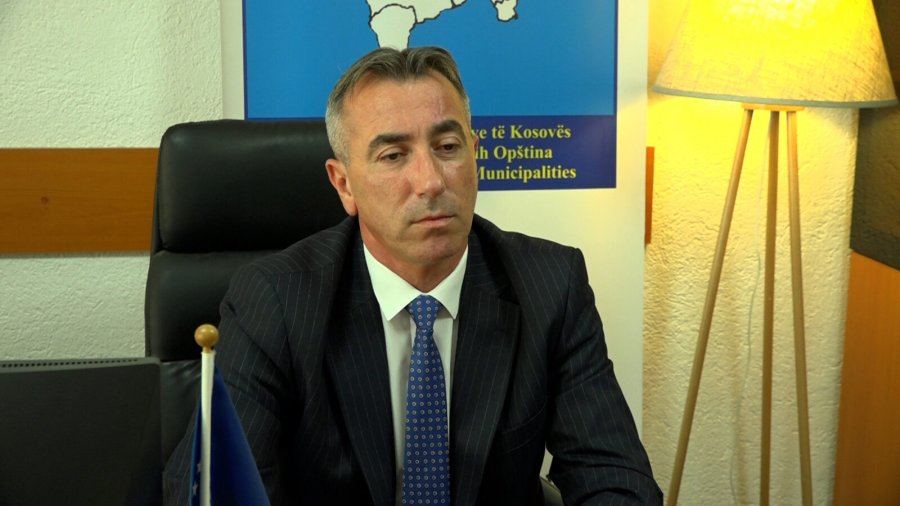 Komunat kundërshtojnë centralizimin e shërbimit civil në Gjykatën Kushtetuese