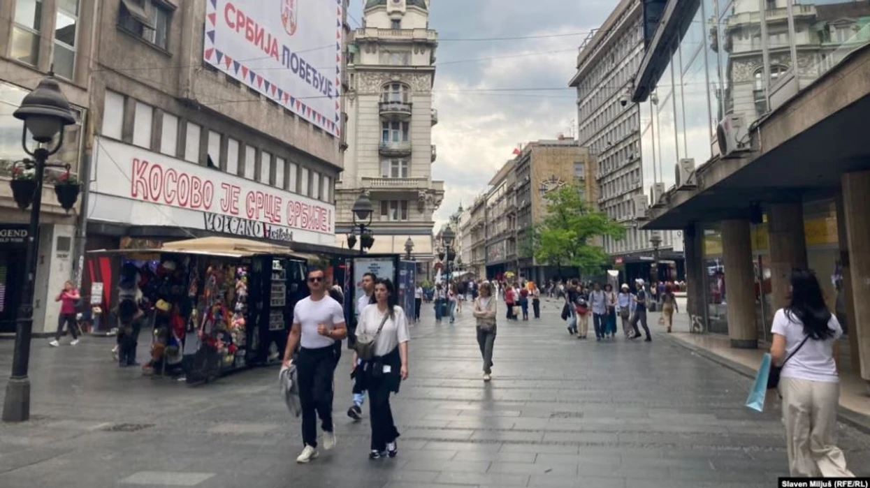 Grafite nacionaliste në zemër të Beogradit: mes histori dhe tensionesh të pazgjidhura