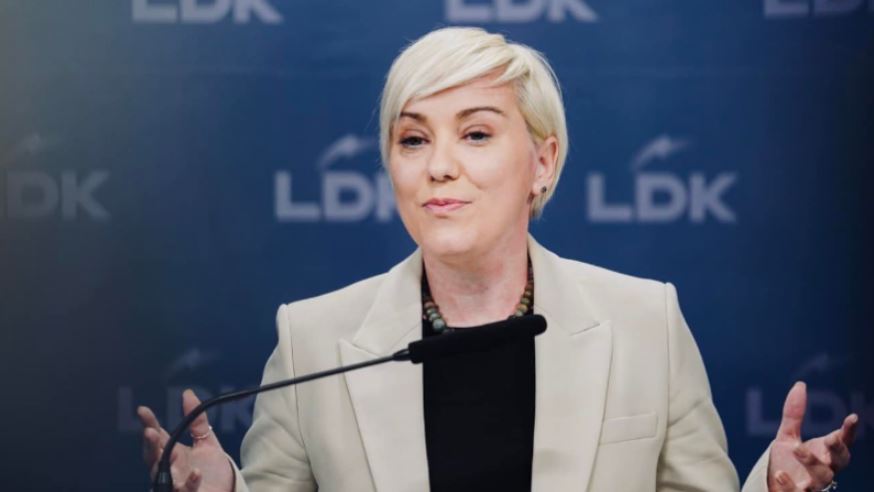 Si profilet e rreme po ndryshojnë komunikimin politik në Shqipëri