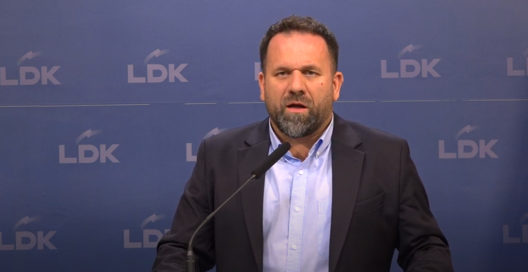 Kritikë e fortë ndaj modelit ekonomik të Kurtit: Varfëria menaxhohet, jo zgjidhet