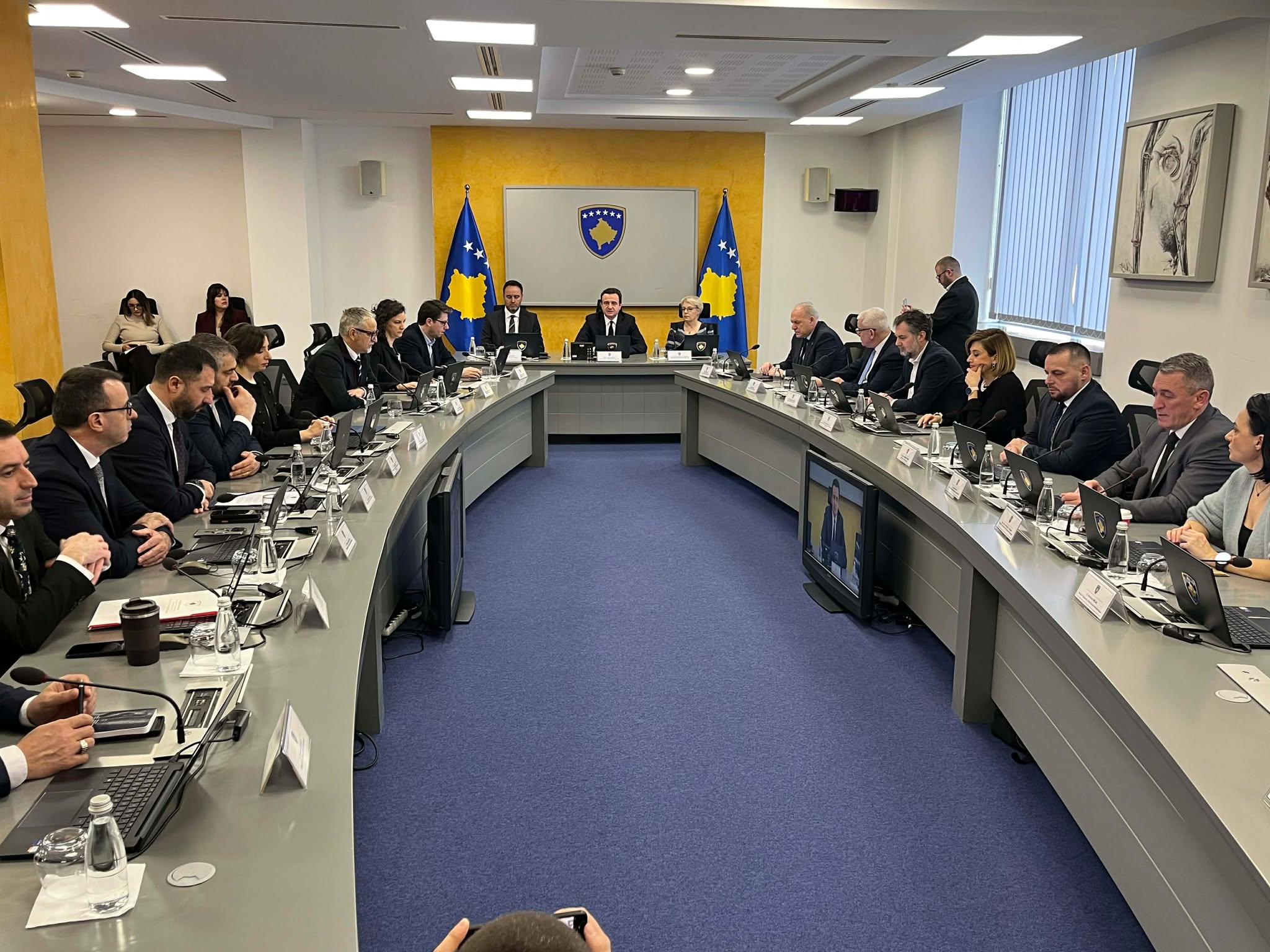 Çfarë po diskutohet në mbledhjen e radhës së Qeverisë në detyrë të Kosovës?