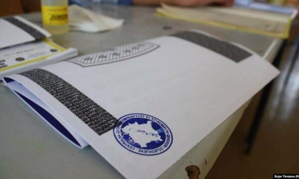 Mërgata shqiptare vendimtare në zgjedhjet e qershorit