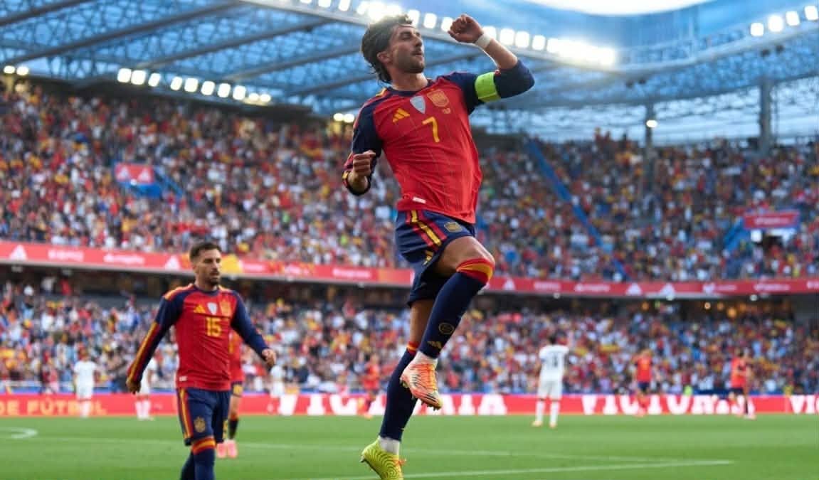 Garë e fortë për Ferran Torres, Barcelona përgatit ofertën e rinovimit