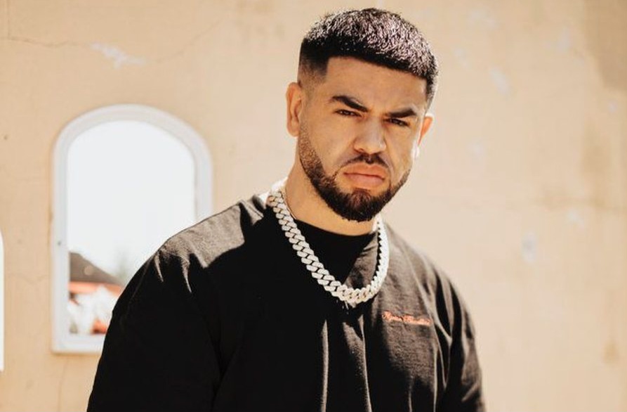 Noizy paralajmëron fansat për profile false që promovojnë kazino online