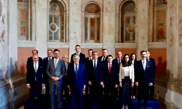 Italia nis udhëheqjen për anëtarësimin e Ballkanit Perëndimor në BE