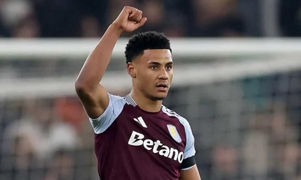 Manchester United në pritje të largimit të Zirkzee për të transferuar Ollie Watkins