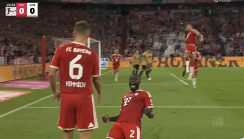 Upamecano hap sezonin e ri të Bundesligës me golin e parë për Bayernin
