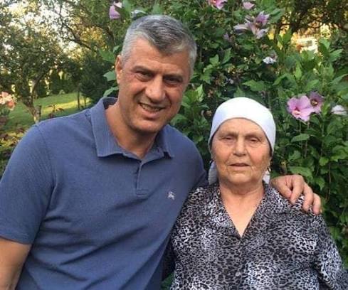 Forca e dashurisë së nënës së Hashim Thaçit në mes të sfidave