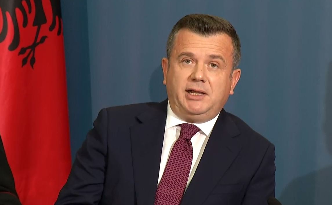 Debati për heqjen e non-grata ndaj Berishës ndez Kuvendin