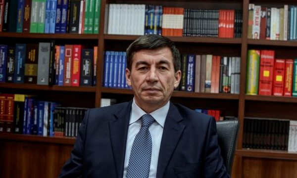 Arsim Bajrami denoncon padrejtësinë e Speciales ndaj UÇK-së dhe thekson krimet serbe në Kosovë
