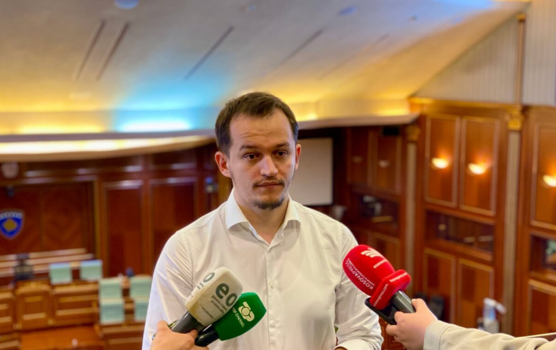 Kontesti ligjor për seancën konstituive dhe aktgjykimin e Kushtetueses