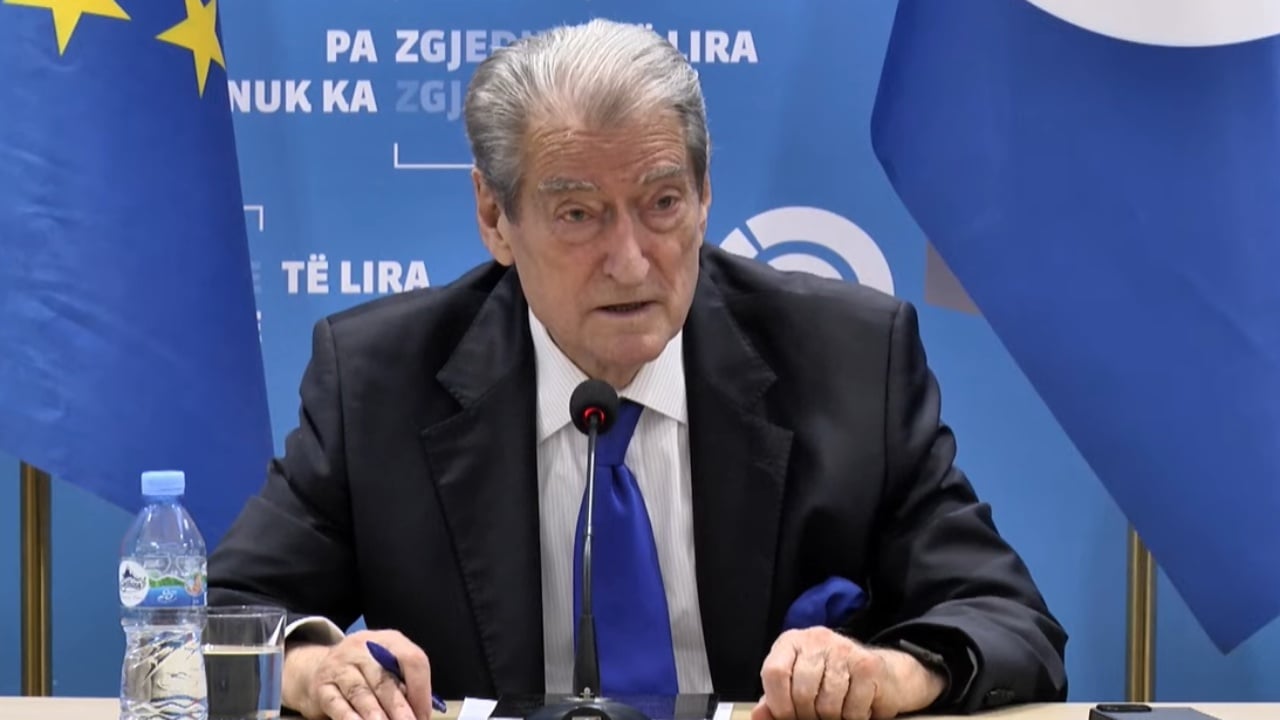 Berisha mbështet fuqishëm protestat rinore dhe kërkon dorëheqjen e Ramës
