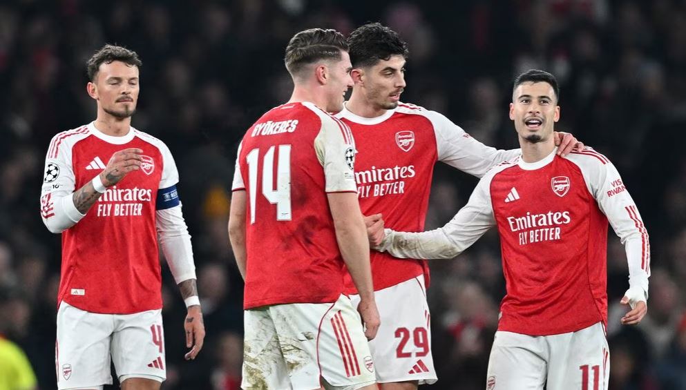 Real Madrid në garë për dy mbrojtës të Arsenalit nën drejtimin e Mourinhos