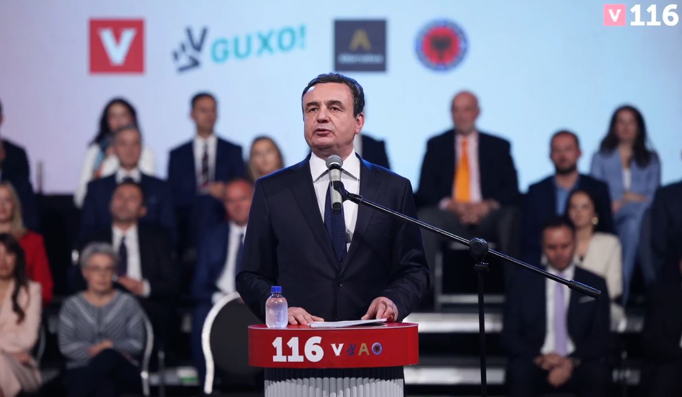Kurti prezanton listën e LVV-së për zgjedhjet e 7 qershorit nga Gjakova