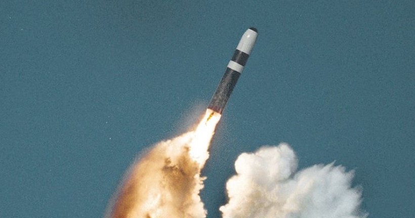 Franca synon t’i bashkohet projektit gjermano-britanik për raketa me rreze të gjatë
