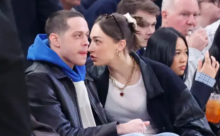Pete Davidson dhe Elsie Hewitt janë ndarë përfundimisht pesë muaj pas lindjes së vajzës së tyre, Scottie.