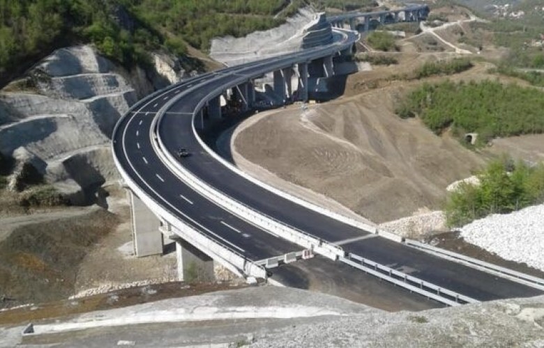 Autostrada Shkup–Bllacë do të ndërtohet nga kompania “Granit”, me fillim punimesh në korrik dhe përfundim brenda 3.5 viteve.