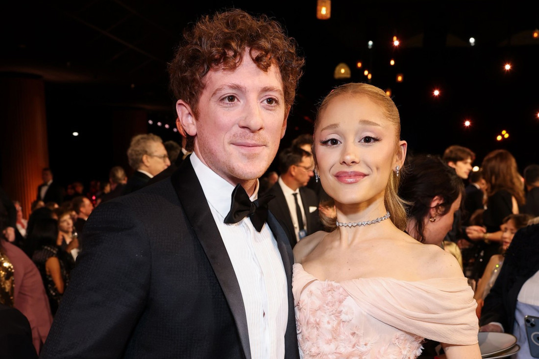 Ariana Grande dhe Ethan Slater kanë konfirmuar ndarjen e tyre pas tre vjetësh lidhje.