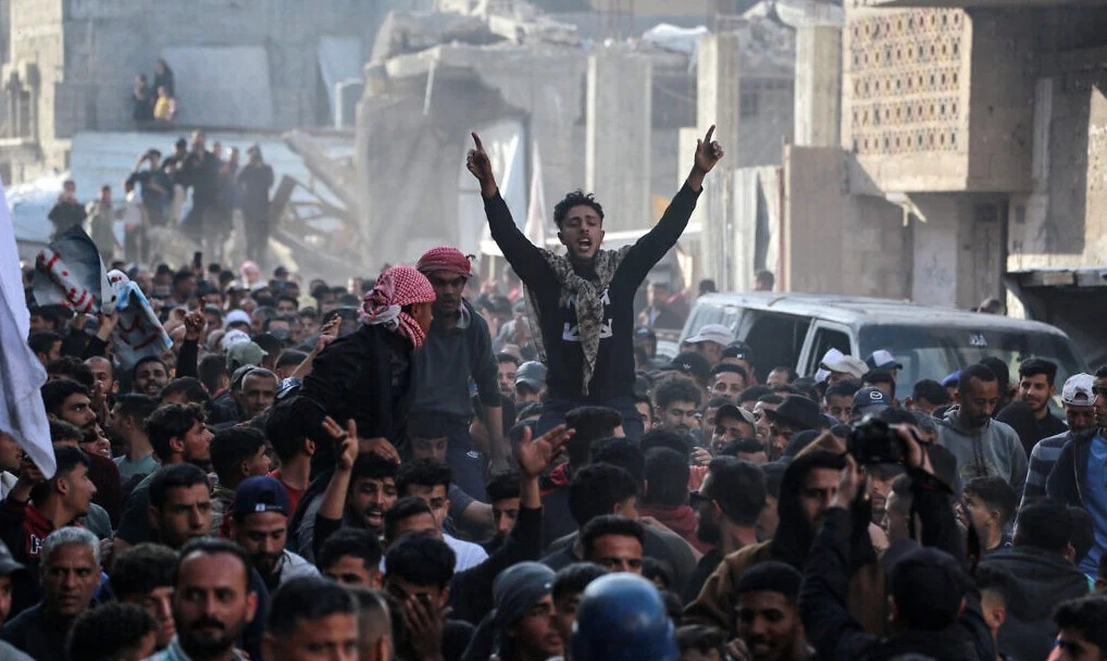 Protestat kundër Hamasit ndezin tensionet në Gaza