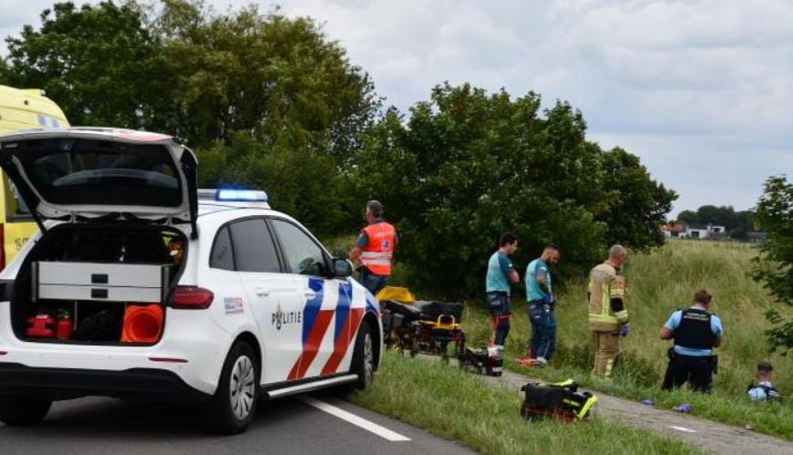 Katër persona, prej të cilëve tre fëmijë, kanë vdekur në aksidentin në Holandë pasi një prej fëmijëve të plagosur rëndë ka ndërruar jetë.