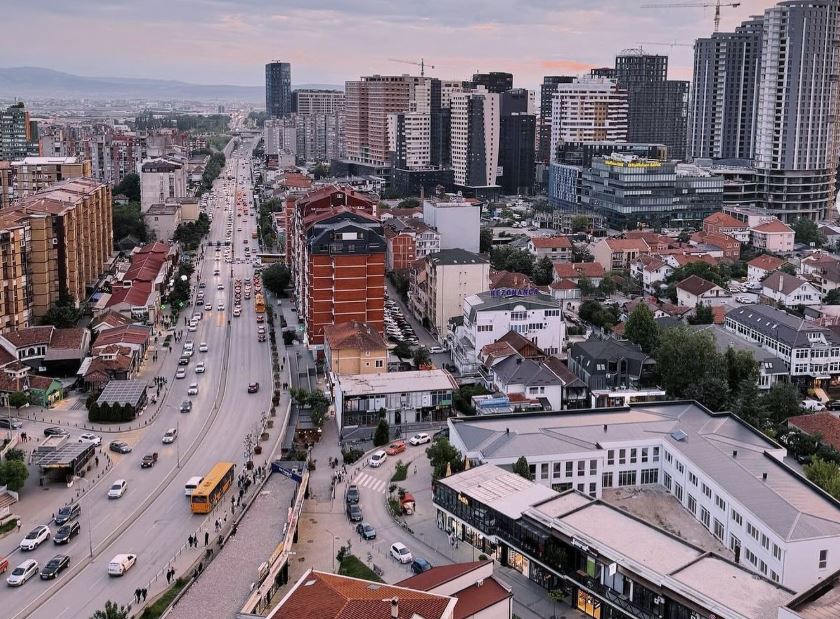 Në Prishtinë kanë votuar 45,176 qytetarë, që përbën 20.57% të të drejtave të votës.