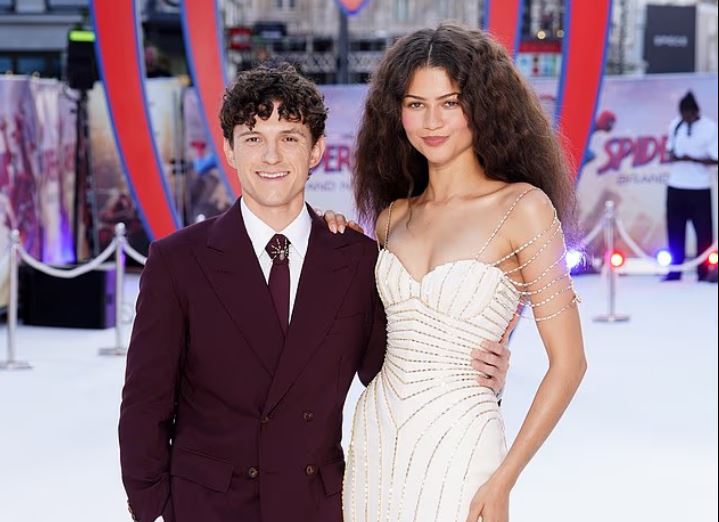 Eleganca dhe Kimia e Zendaya e Tom Holland në Premierën e Re të Spider-Man