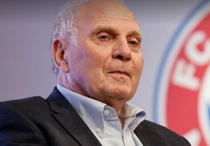 Bayern mbyll çdo mundësi largimi për Olise dhe Díaz