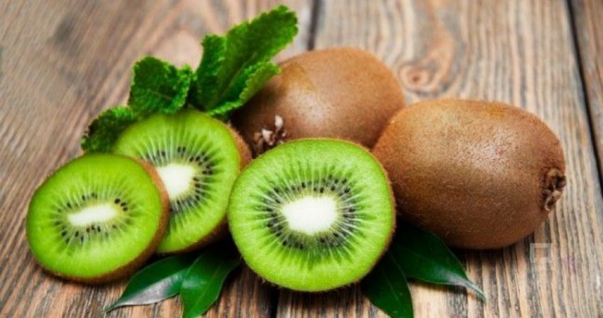 Vitaminat që sfidojnë antibiotikët: Fuqia natyrale kundër baktereve