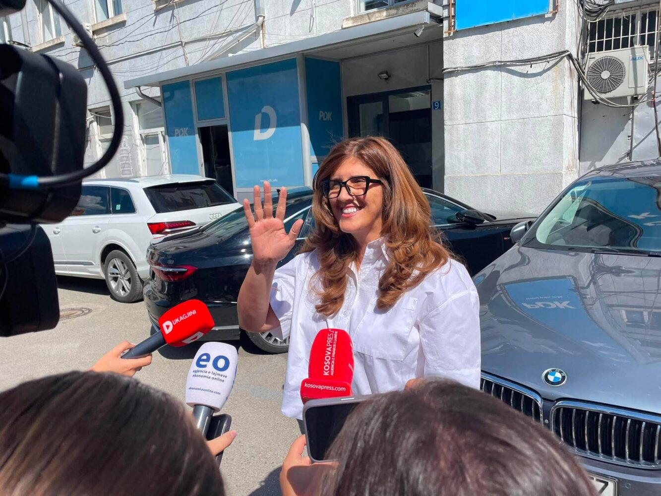 Heshtja e Musliut për ftesën e Kurtit ngre pyetje në politikën kosovare