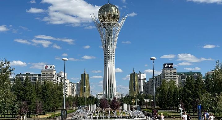 Astana përballet me nxehtësi rekord ndërsa vala e të nxehtit përkeqësohet në Kazakistan