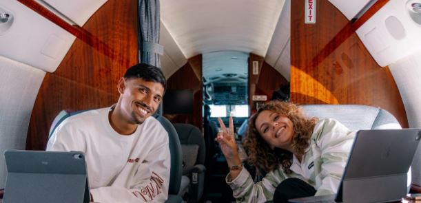 Reijnders është larguar zyrtarisht nga Manchester City dhe është nisur drejt klubit arab Al Qadsiyah për 61 milionë euro.