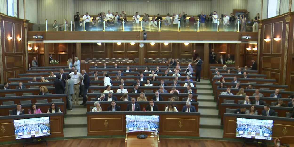Seanca konstituive e legjislaturës së 11-të nis punimet pas afatit kushtetues