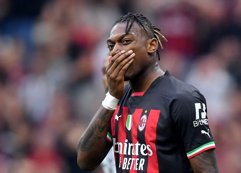 Rafael Leao në merkato: Roma në garë, Milani ul çmimin