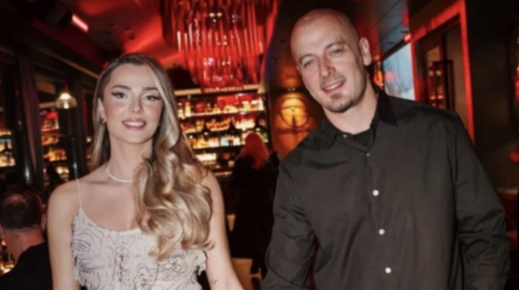 Adriani dhe Sidorela zbulojnë gjininë e bebit, presin një djalë
