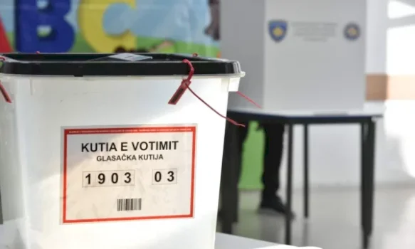Nis procesi i votimit në Mitrovicën e Jugut dhe Veriut